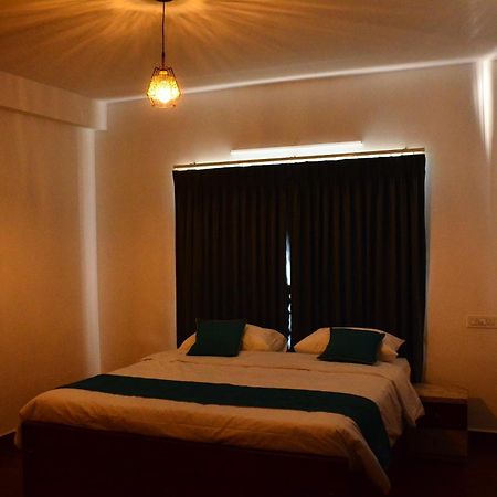 Dusk & Dawn Villa Kodaikanal Bagian luar foto