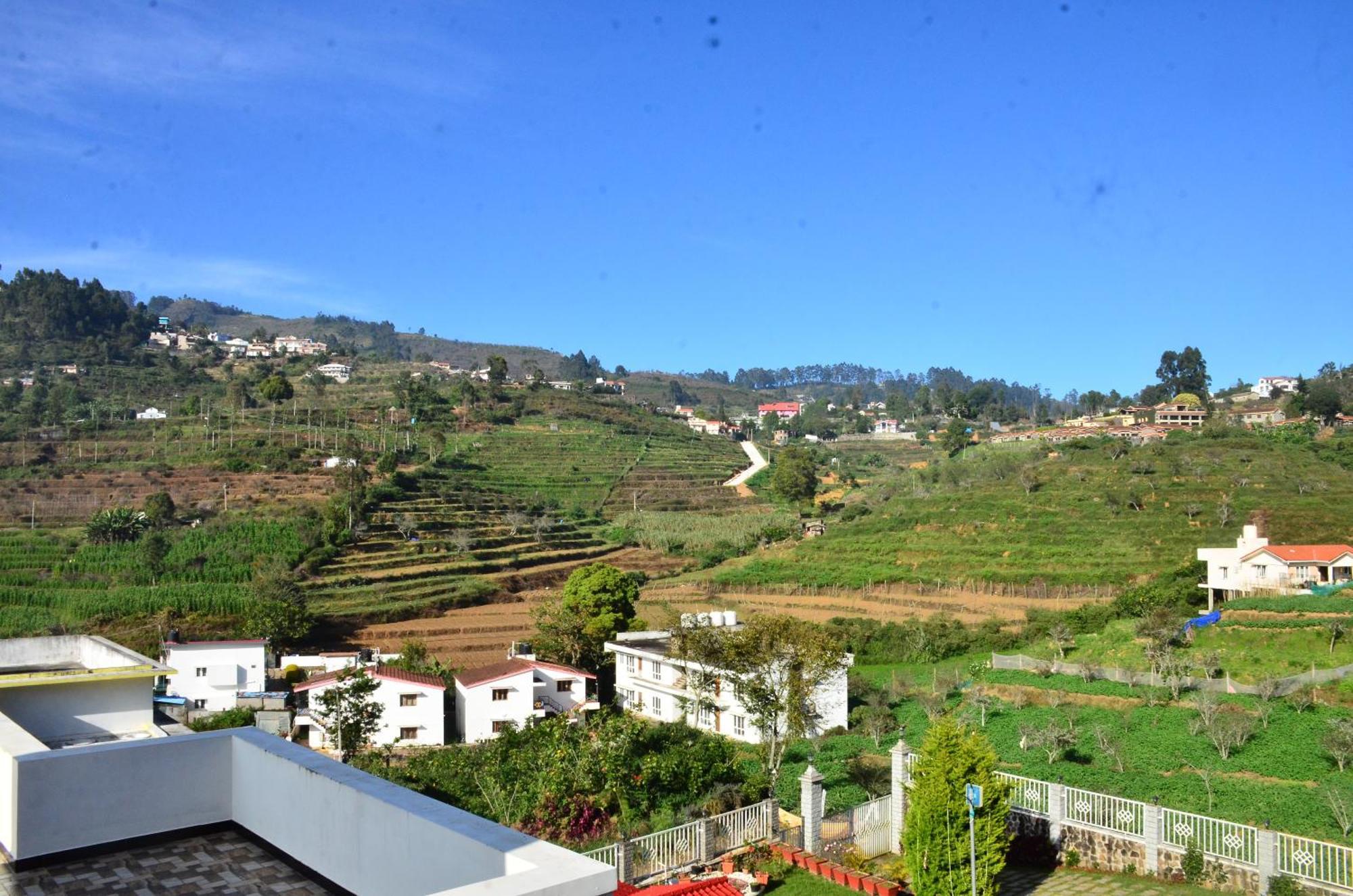 Dusk & Dawn Villa Kodaikanal Bagian luar foto