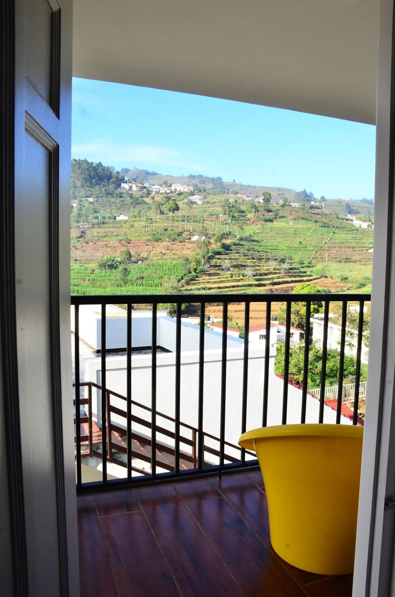Dusk & Dawn Villa Kodaikanal Bagian luar foto