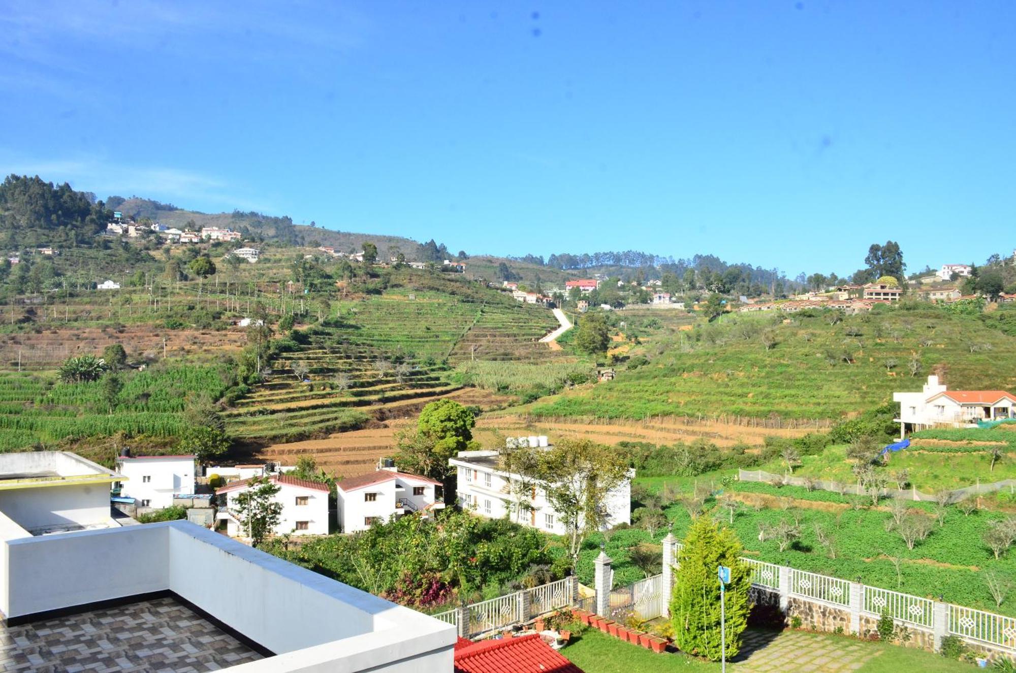 Dusk & Dawn Villa Kodaikanal Bagian luar foto